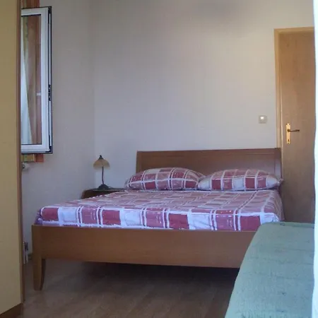 Marino - 150 M From Beach Appartamento Splitska